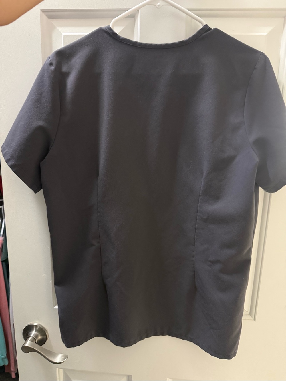 FIGS Short-Sleeve Catarina V-Neck Scrub Top in Charcoal - Picture 3 of 5